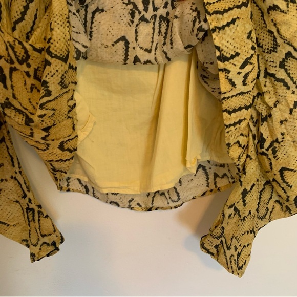 Women’s FRAME Ramie Cotton Blend Snakeskin Print Off Shoulder Blouse Size Large - Picture 8 of 14